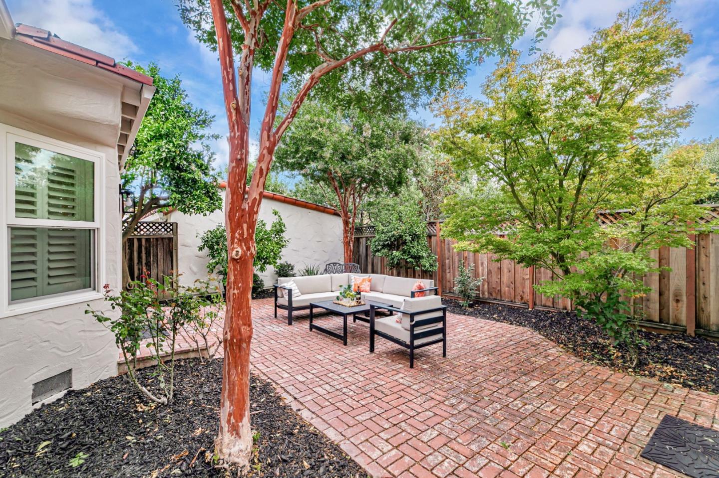 Detail Gallery Image 35 of 38 For 1148 Willow Glen Way, San Jose,  CA 95125 - 2 Beds | 2 Baths