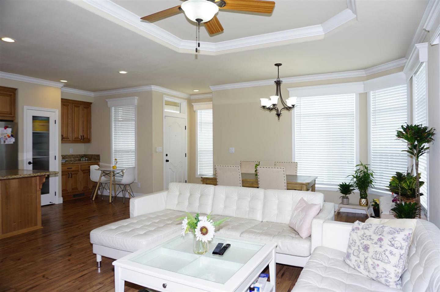 Detail Gallery Image 11 of 20 For 1225 Vienna Dr #1,  Sunnyvale,  CA 94089 - 3 Beds | 2 Baths