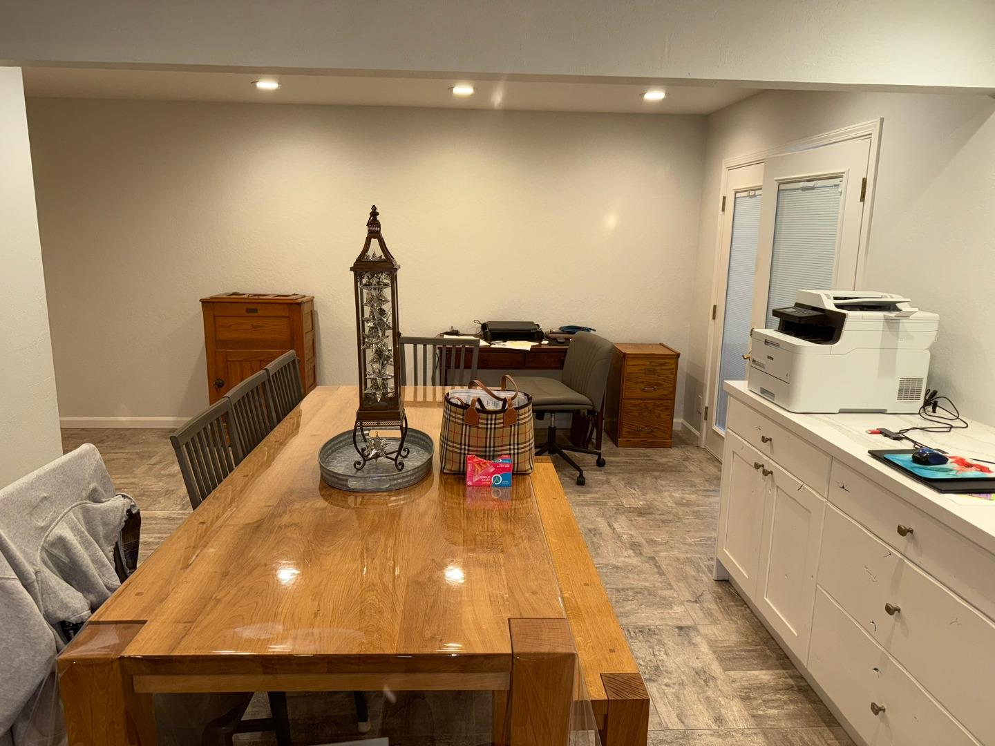 Detail Gallery Image 13 of 46 For 20251 Franciscan Way, Salinas,  CA 93908 - 3 Beds | 3 Baths