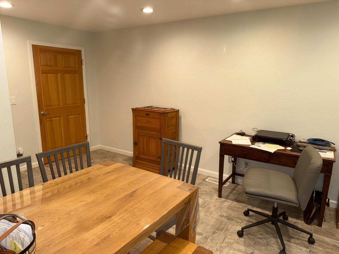 Detail Gallery Image 14 of 46 For 20251 Franciscan Way, Salinas,  CA 93908 - 3 Beds | 3 Baths