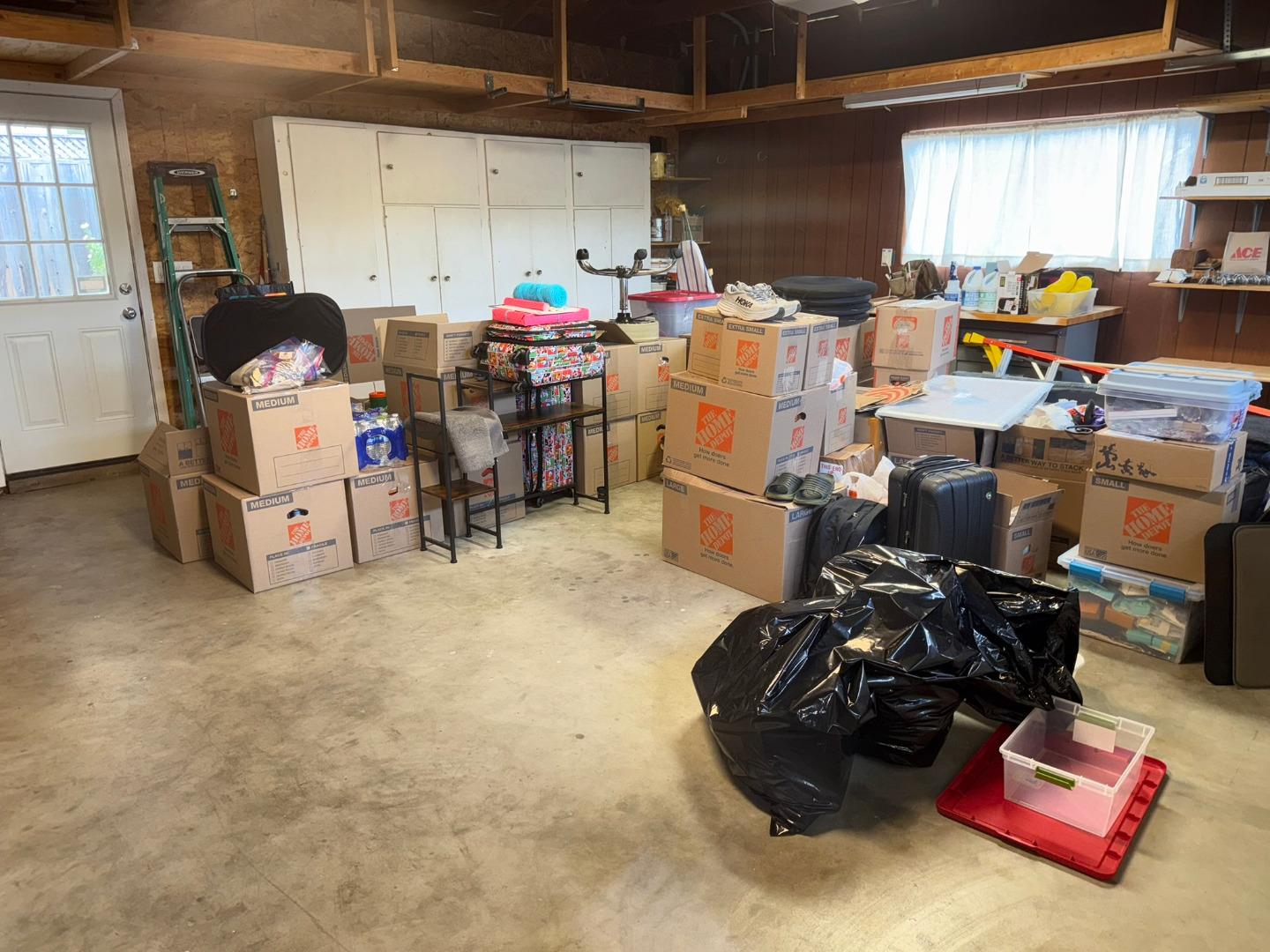 Detail Gallery Image 38 of 46 For 20251 Franciscan Way, Salinas,  CA 93908 - 3 Beds | 3 Baths