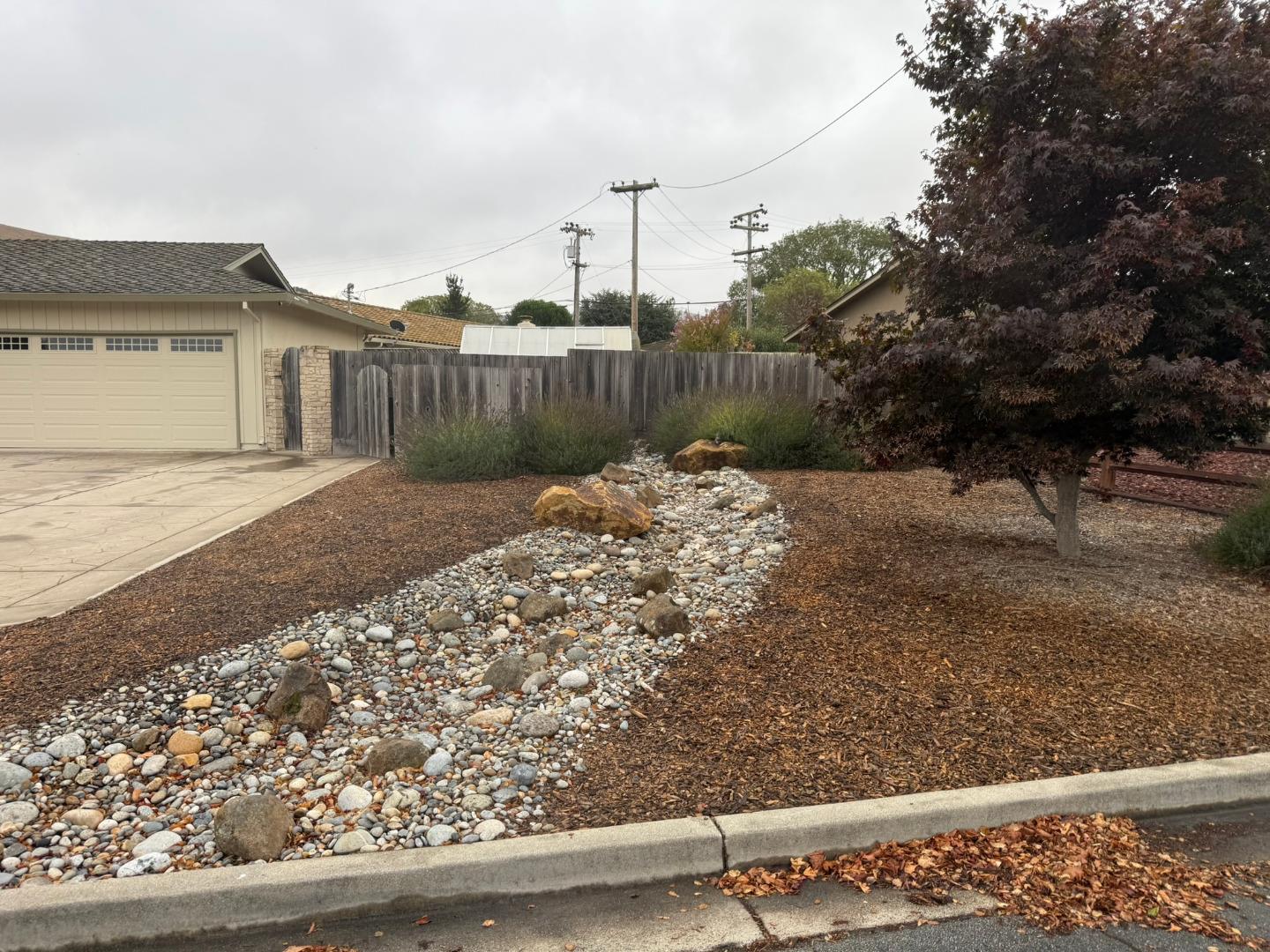 Detail Gallery Image 6 of 46 For 20251 Franciscan Way, Salinas,  CA 93908 - 3 Beds | 3 Baths