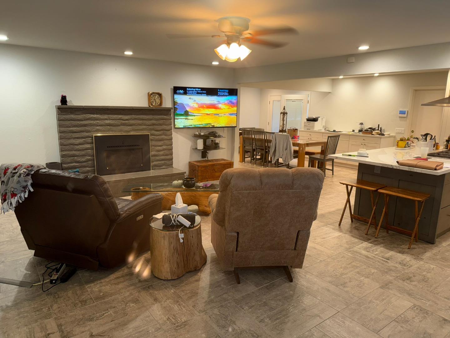 Detail Gallery Image 8 of 46 For 20251 Franciscan Way, Salinas,  CA 93908 - 3 Beds | 3 Baths