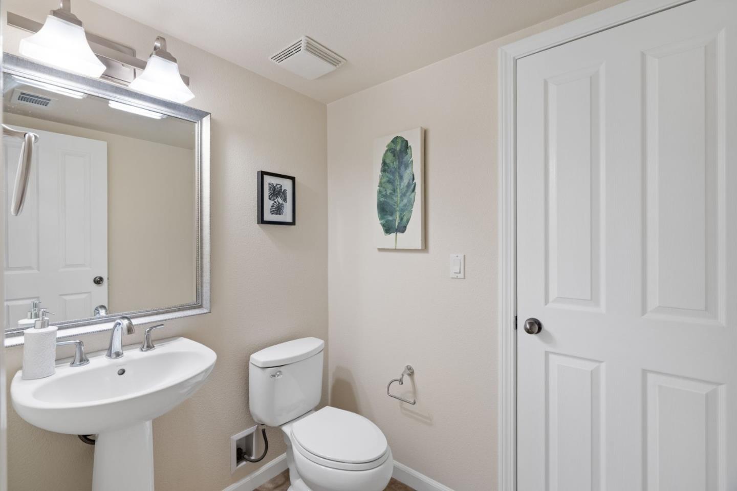 Detail Gallery Image 11 of 43 For 5300 Fioli Loop, San Ramon,  CA 94582 - 3 Beds | 2/1 Baths