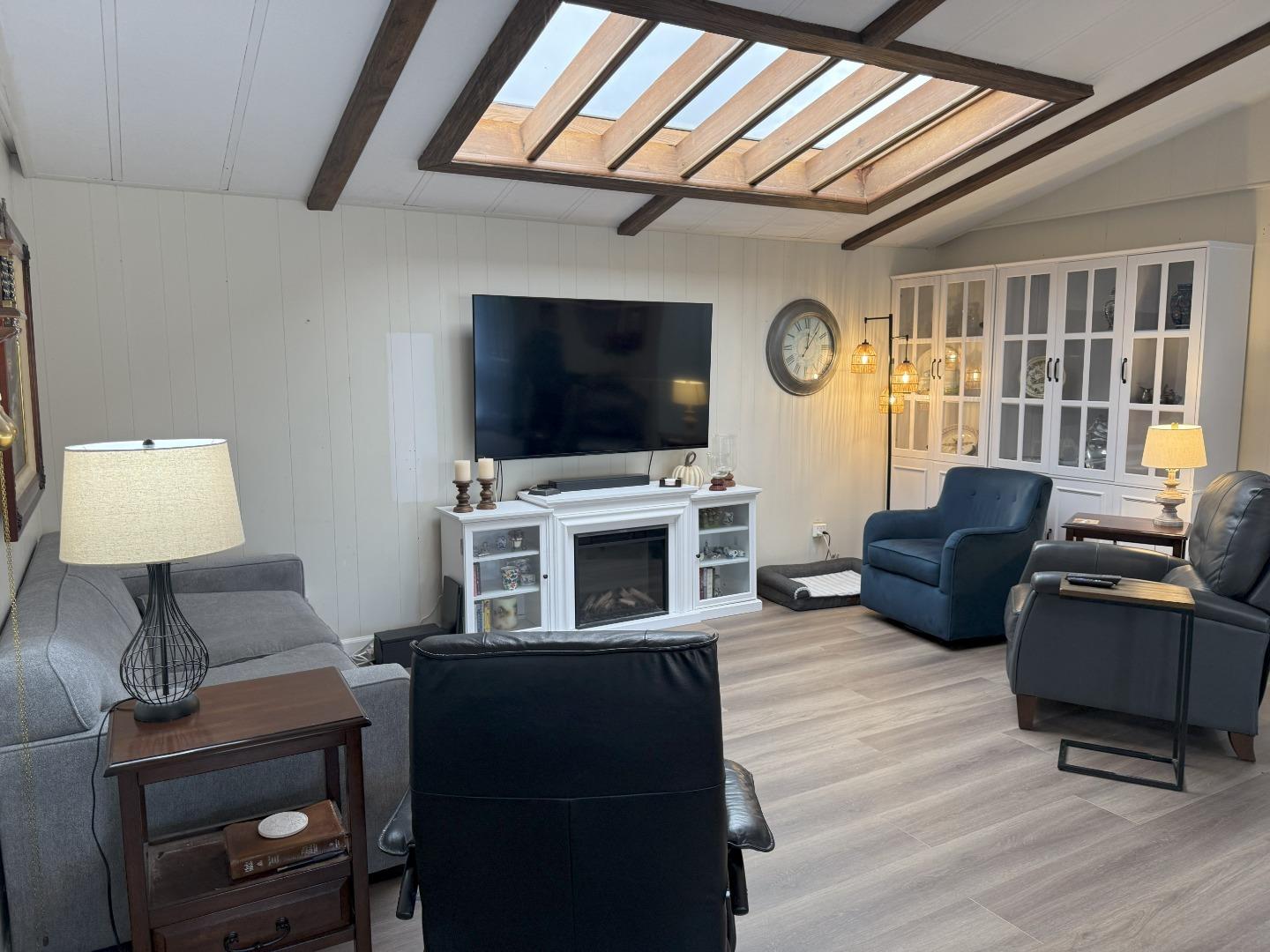 Detail Gallery Image 3 of 17 For 1225 Vienna Dr #942,  Sunnyvale,  CA 94089 - 2 Beds | 2 Baths