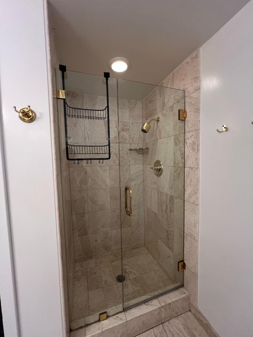 Detail Gallery Image 13 of 14 For 1815 Carmelita Ave, Burlingame,  CA 94010 - 3 Beds | 3 Baths