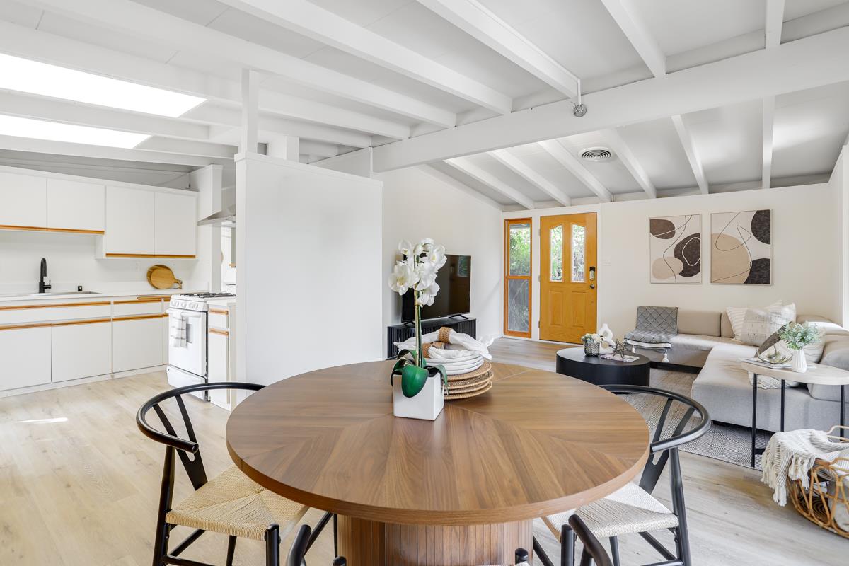 Detail Gallery Image 12 of 30 For 680 Hamilton Ln, Santa Clara,  CA 95051 - 3 Beds | 2 Baths