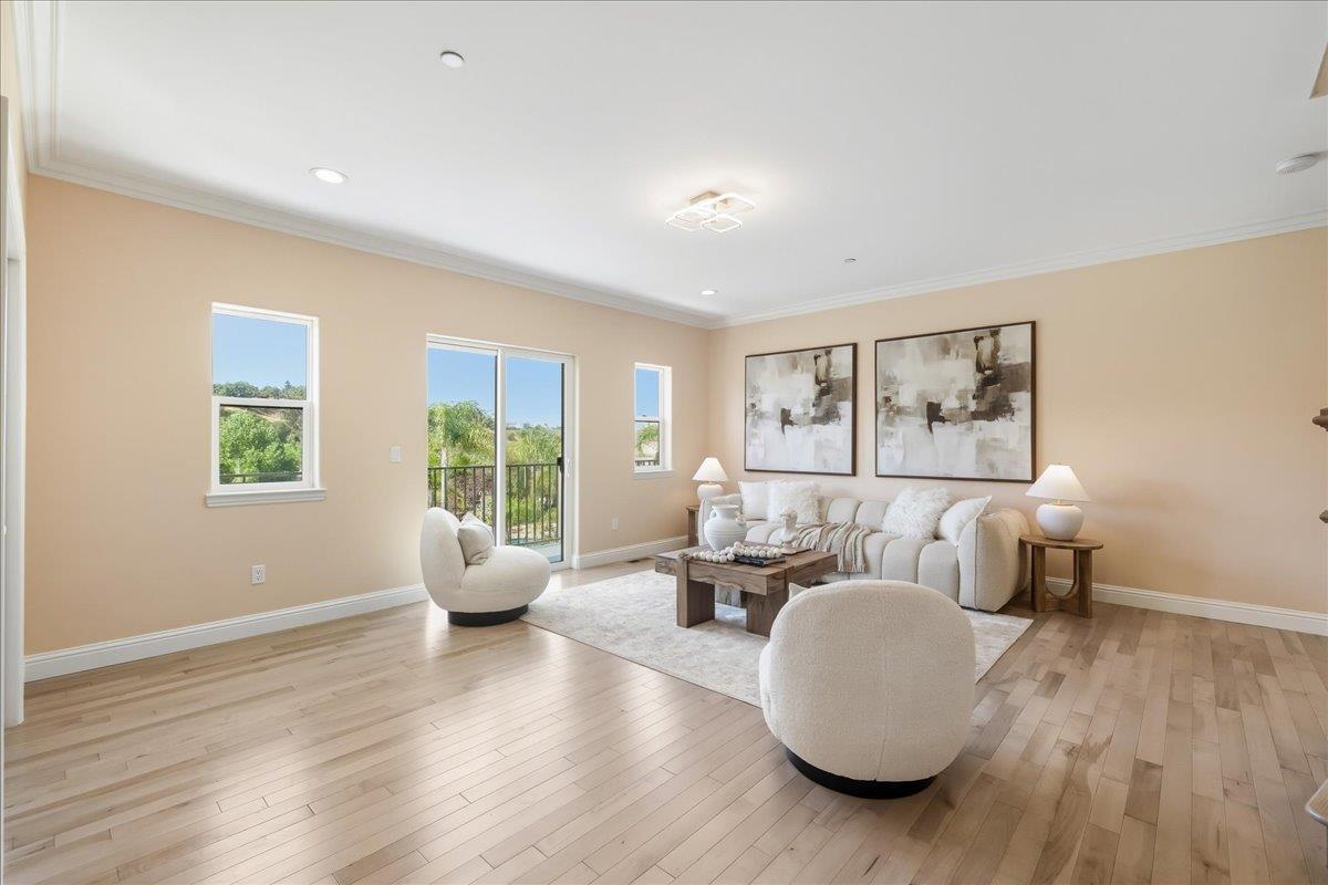 Detail Gallery Image 17 of 106 For 5310 Rachaella Ln, San Jose,  CA 95135 - 7 Beds | 6/1 Baths