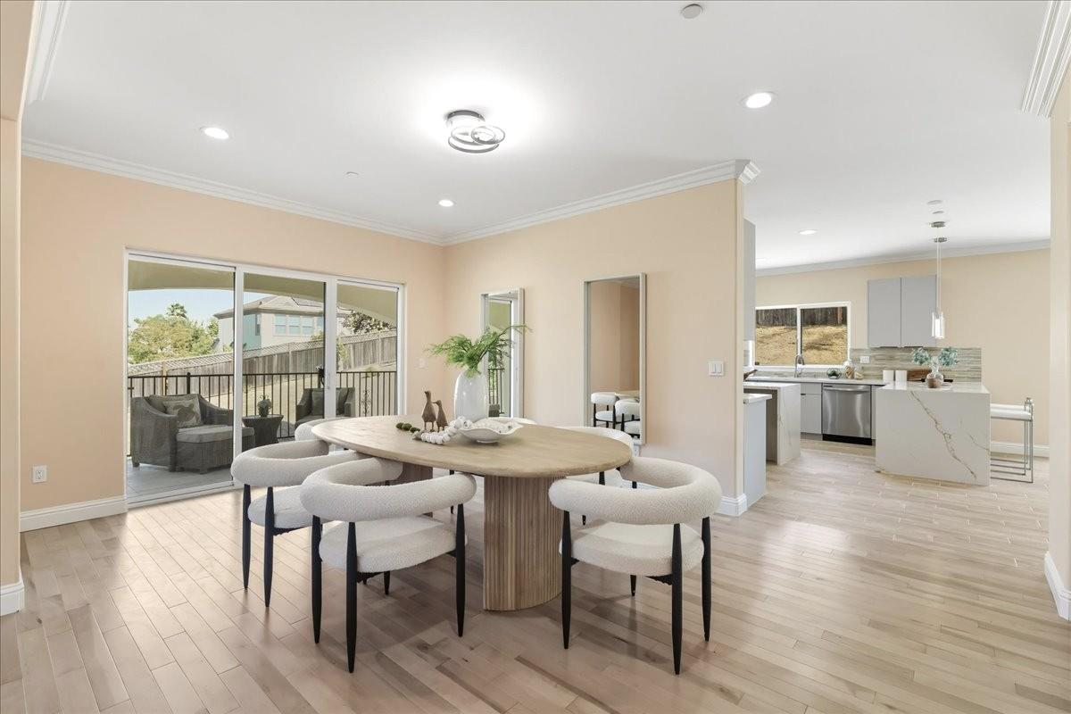 Detail Gallery Image 30 of 106 For 5310 Rachaella Ln, San Jose,  CA 95135 - 7 Beds | 6/1 Baths