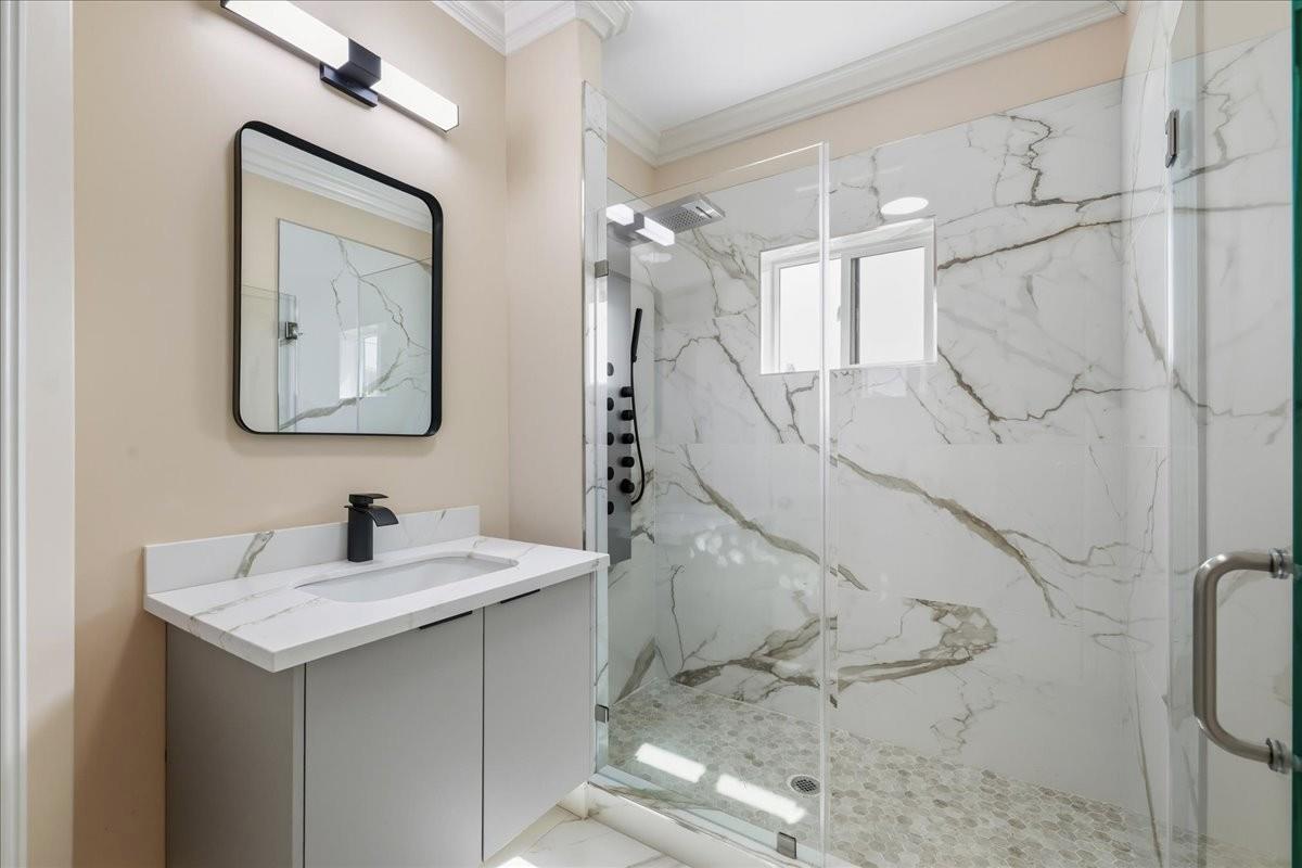 Detail Gallery Image 40 of 106 For 5310 Rachaella Ln, San Jose,  CA 95135 - 7 Beds | 6/1 Baths