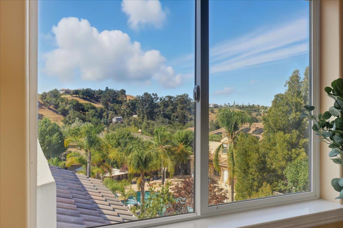 Detail Gallery Image 61 of 106 For 5310 Rachaella Ln, San Jose,  CA 95135 - 7 Beds | 6/1 Baths