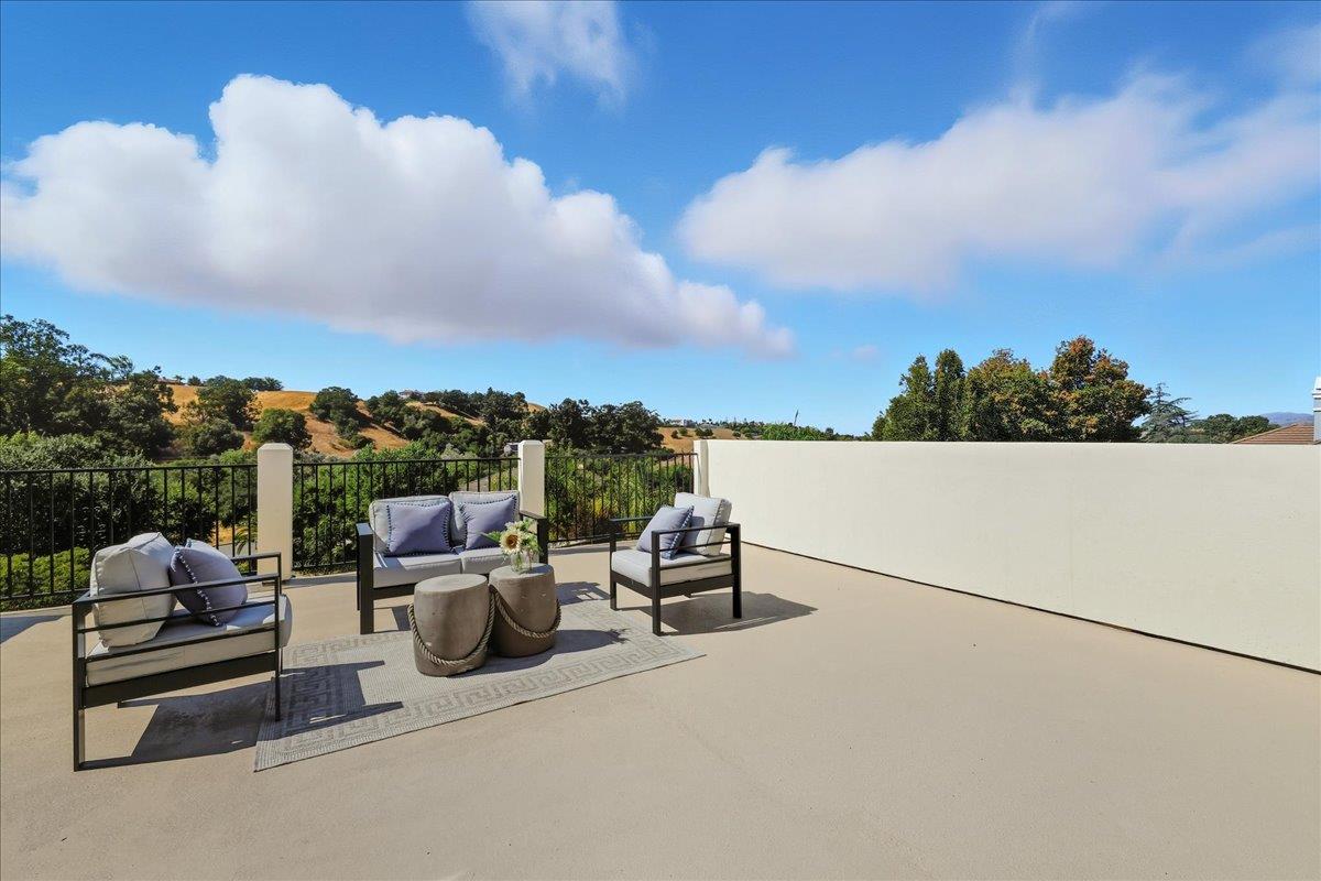 Detail Gallery Image 75 of 106 For 5310 Rachaella Ln, San Jose,  CA 95135 - 7 Beds | 6/1 Baths