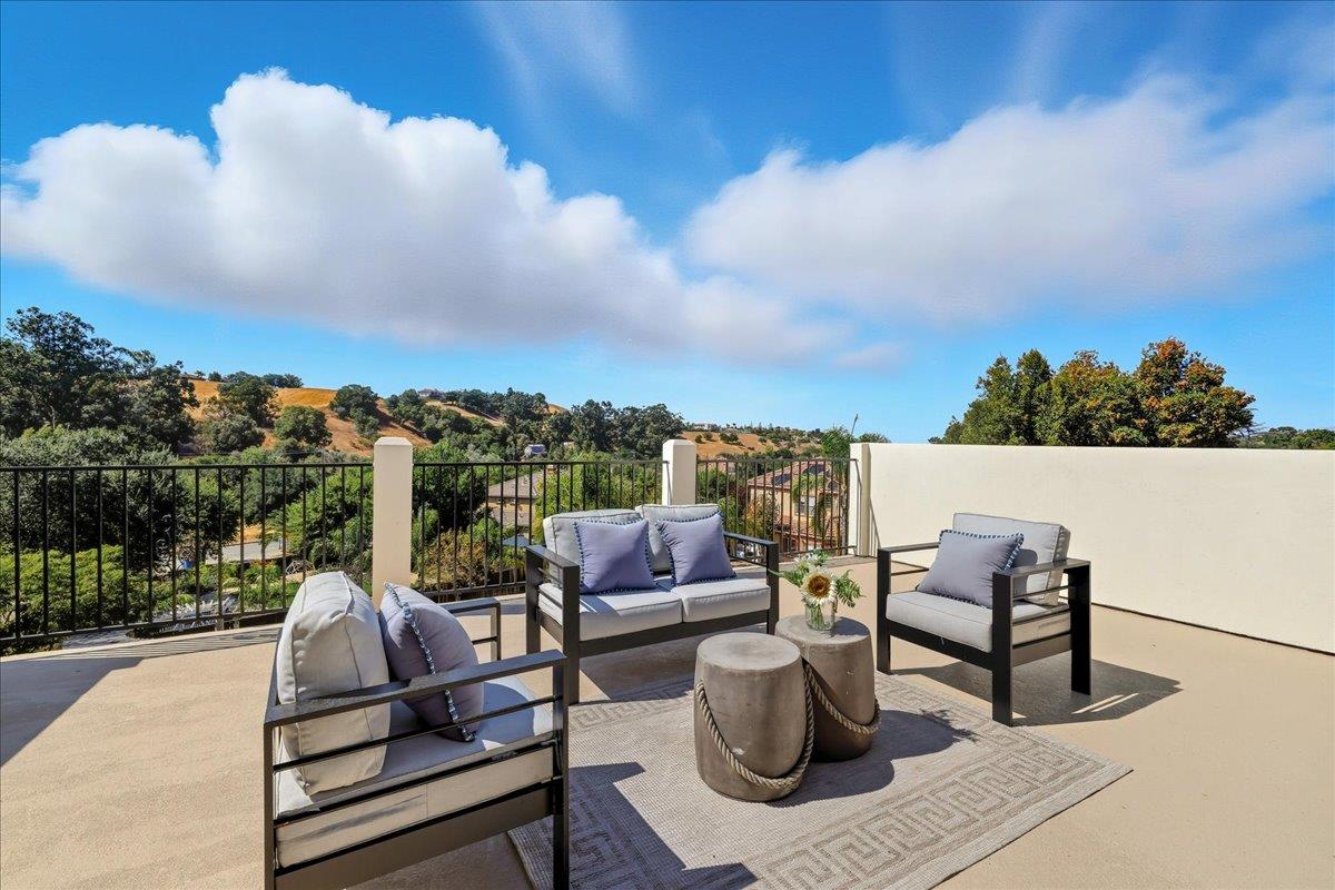 Detail Gallery Image 78 of 106 For 5310 Rachaella Ln, San Jose,  CA 95135 - 7 Beds | 6/1 Baths