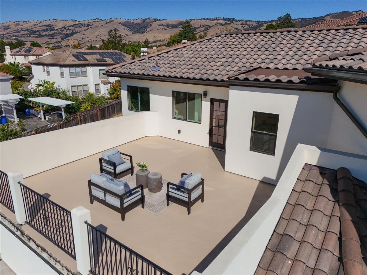 Detail Gallery Image 79 of 106 For 5310 Rachaella Ln, San Jose,  CA 95135 - 7 Beds | 6/1 Baths