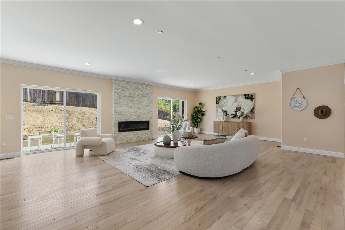 Detail Gallery Image 9 of 106 For 5310 Rachaella Ln, San Jose,  CA 95135 - 7 Beds | 6/1 Baths