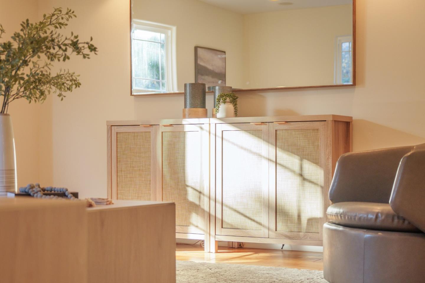 Detail Gallery Image 14 of 63 For 17710 Woodland Ave, Morgan Hill,  CA 95037 - 4 Beds | 3/1 Baths