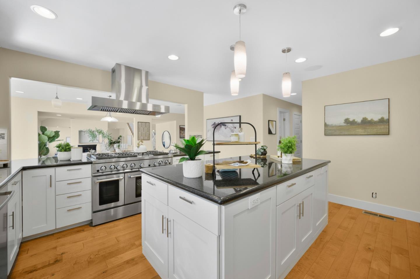 Detail Gallery Image 18 of 63 For 17710 Woodland Ave, Morgan Hill,  CA 95037 - 4 Beds | 3/1 Baths