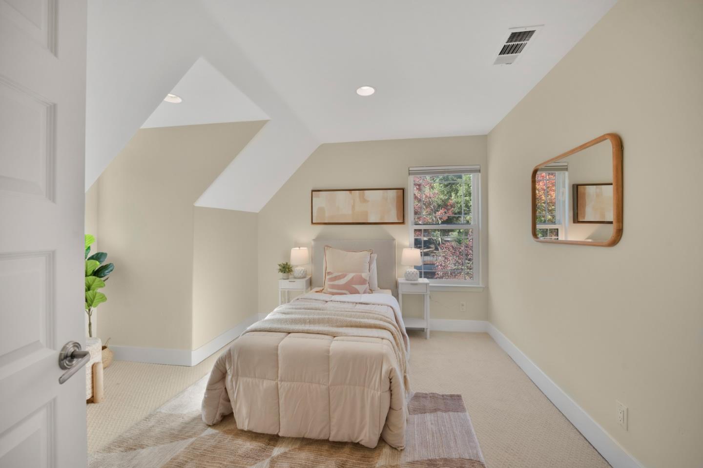 Detail Gallery Image 39 of 63 For 17710 Woodland Ave, Morgan Hill,  CA 95037 - 4 Beds | 3/1 Baths