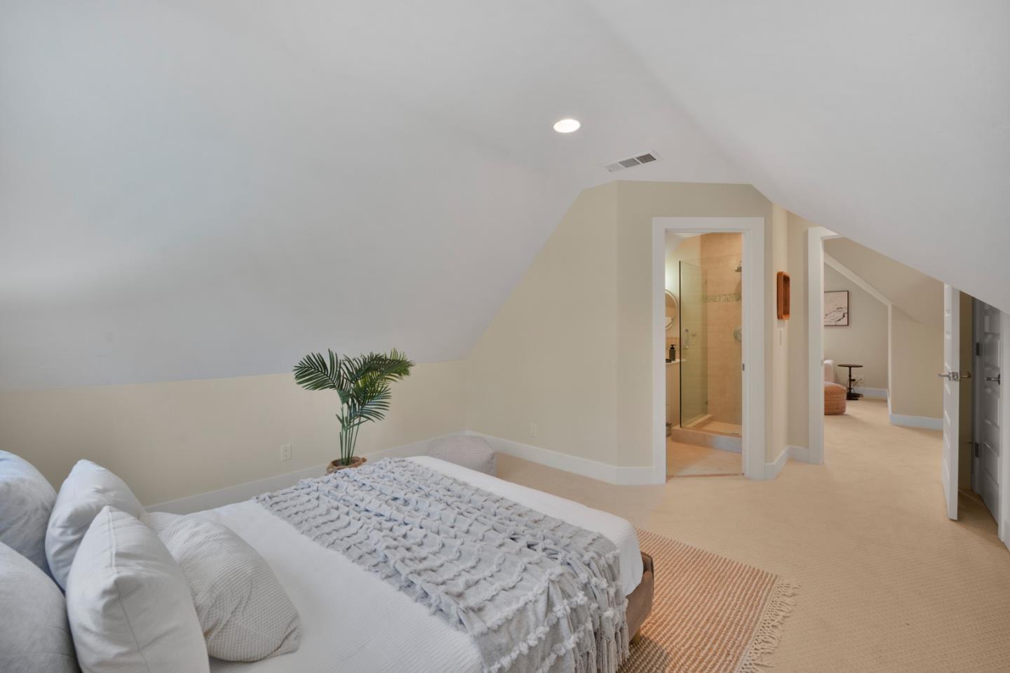 Detail Gallery Image 44 of 63 For 17710 Woodland Ave, Morgan Hill,  CA 95037 - 4 Beds | 3/1 Baths