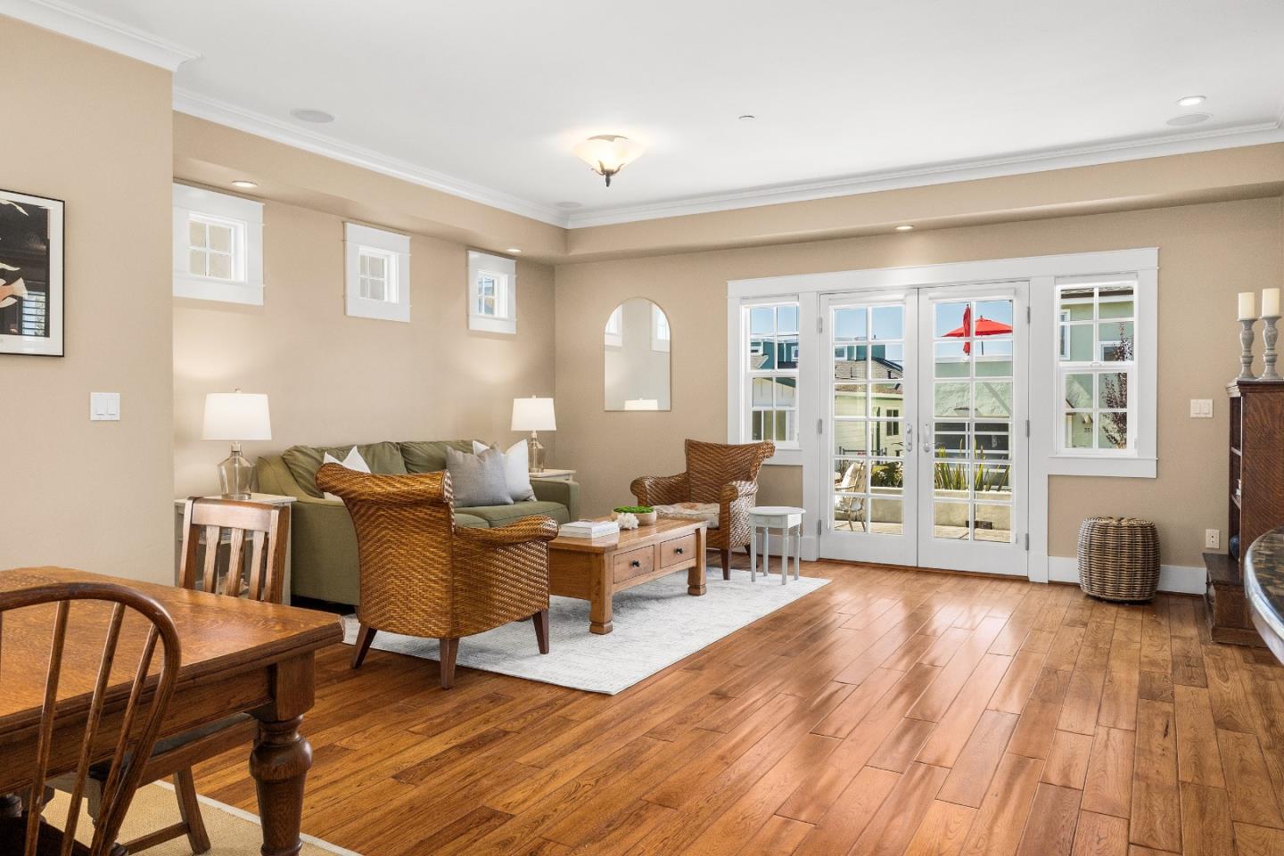 Detail Gallery Image 15 of 52 For 360 5th Ave, Santa Cruz,  CA 95062 - 4 Beds | 3/1 Baths