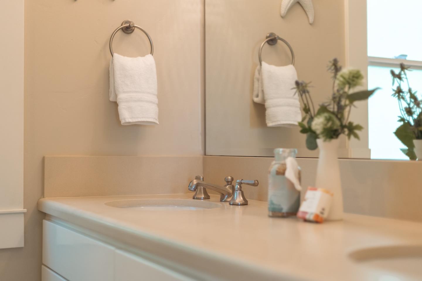 Detail Gallery Image 41 of 52 For 360 5th Ave, Santa Cruz,  CA 95062 - 4 Beds | 3/1 Baths