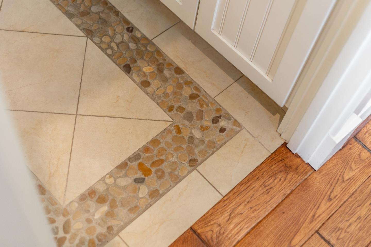 Detail Gallery Image 43 of 52 For 360 5th Ave, Santa Cruz,  CA 95062 - 4 Beds | 3/1 Baths