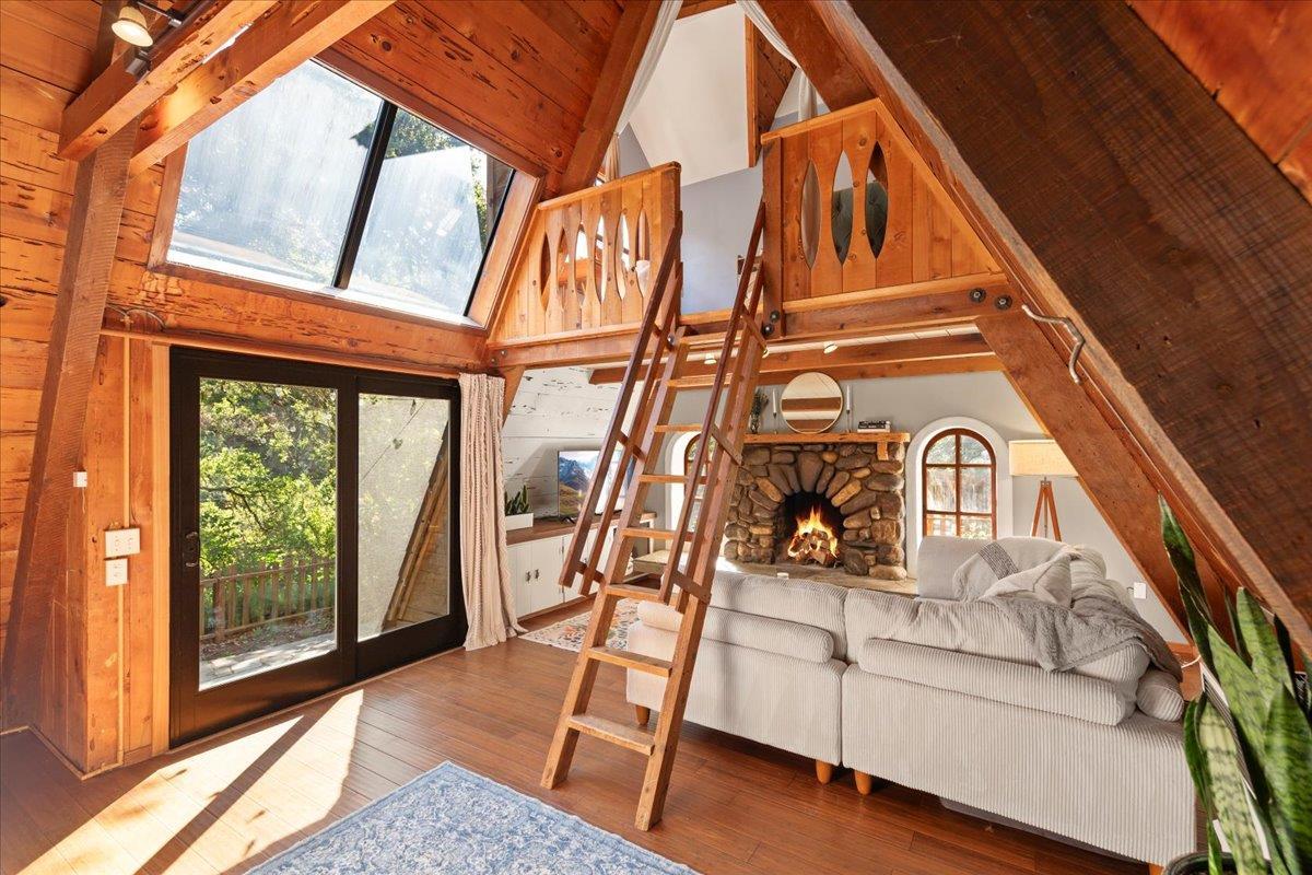 Detail Gallery Image 9 of 35 For 65 Hitchcock Cyn, Carmel Valley,  CA 93924 - 2 Beds | 1 Baths