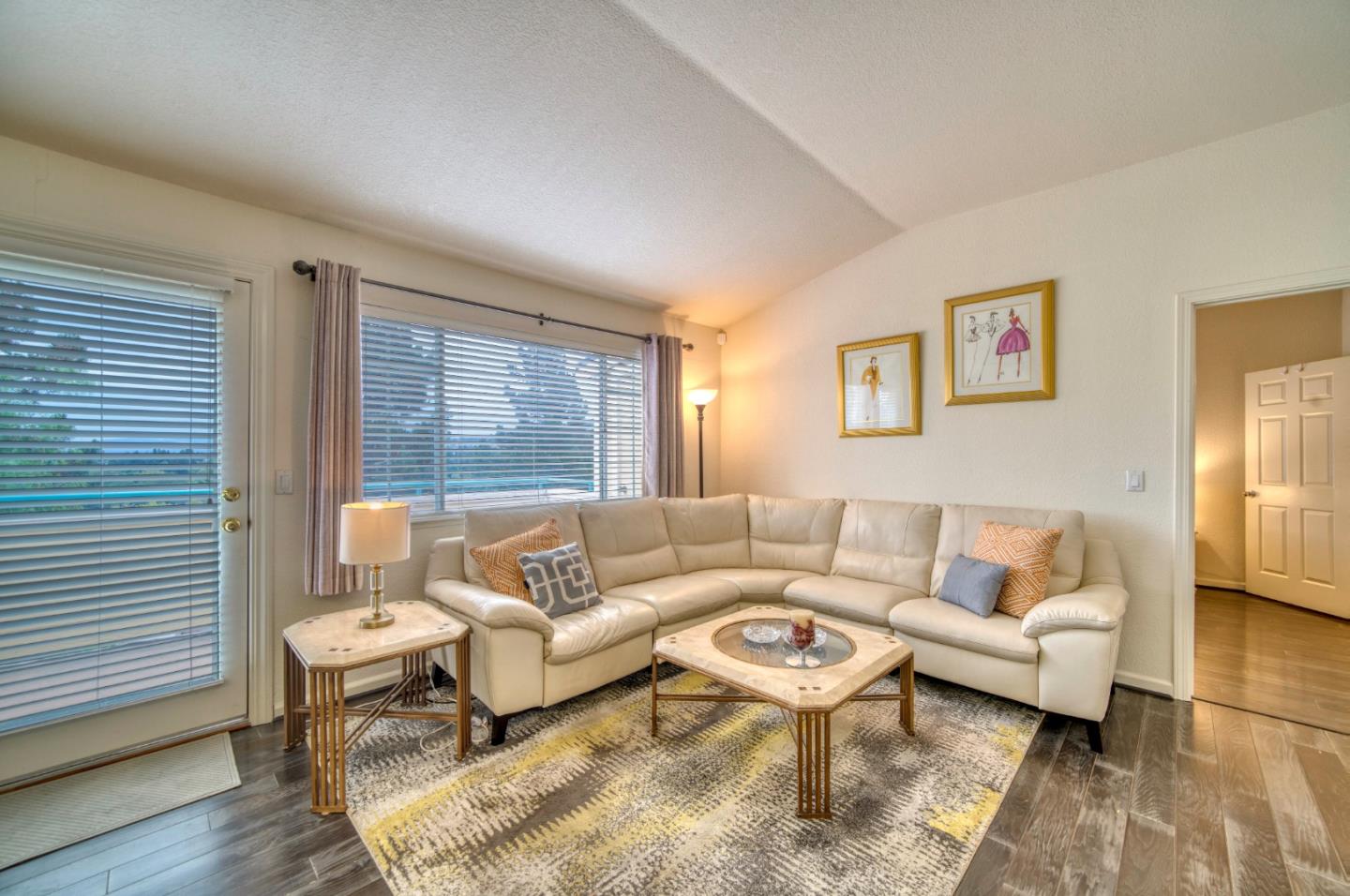 Detail Gallery Image 16 of 38 For 121 Skyline Dr, San Ramon,  CA 94583 - 2 Beds | 2 Baths