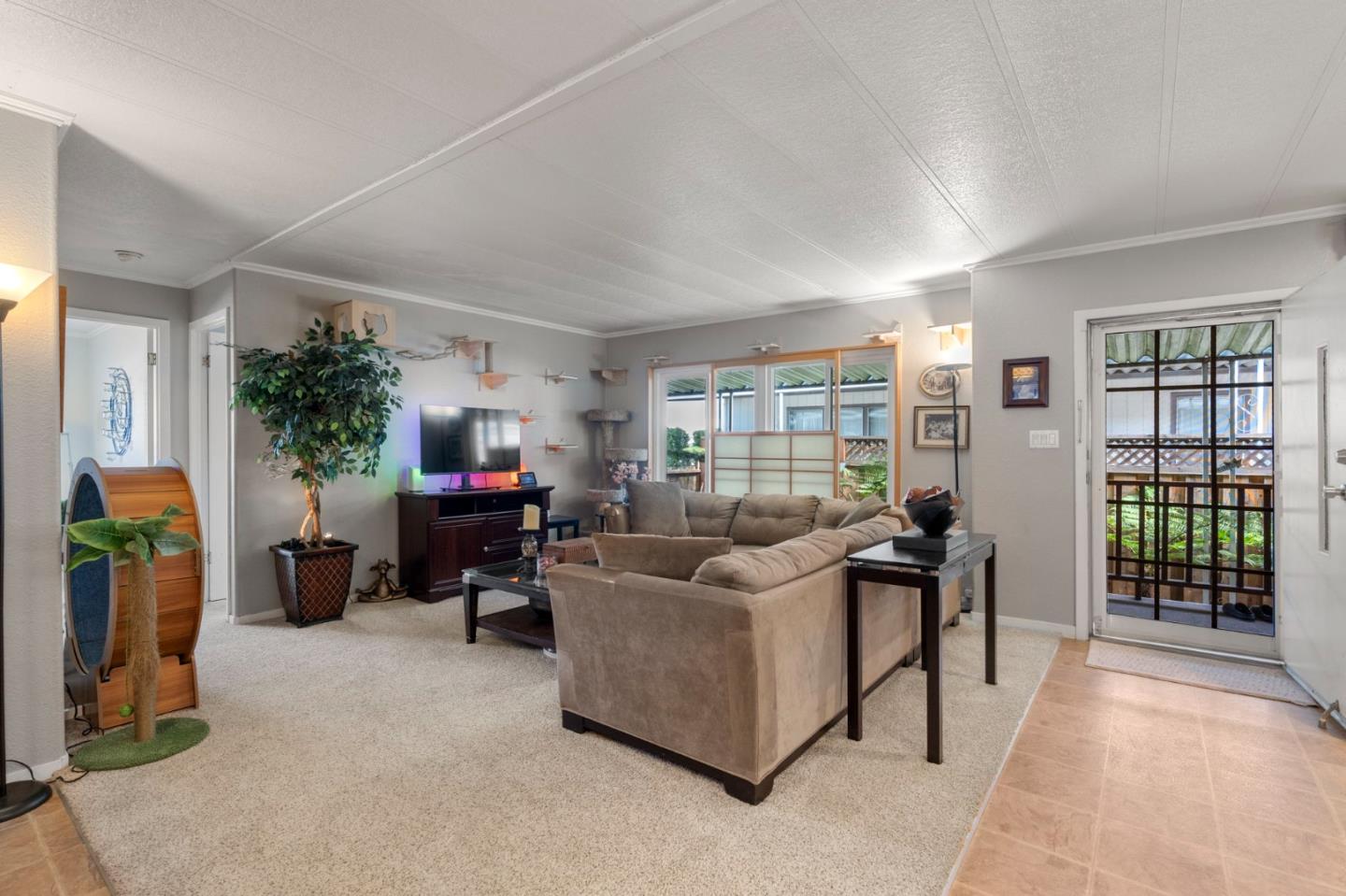 Detail Gallery Image 3 of 35 For 2150 Monterey Hwy #239,  San Jose,  CA 95112 - 3 Beds | 2 Baths