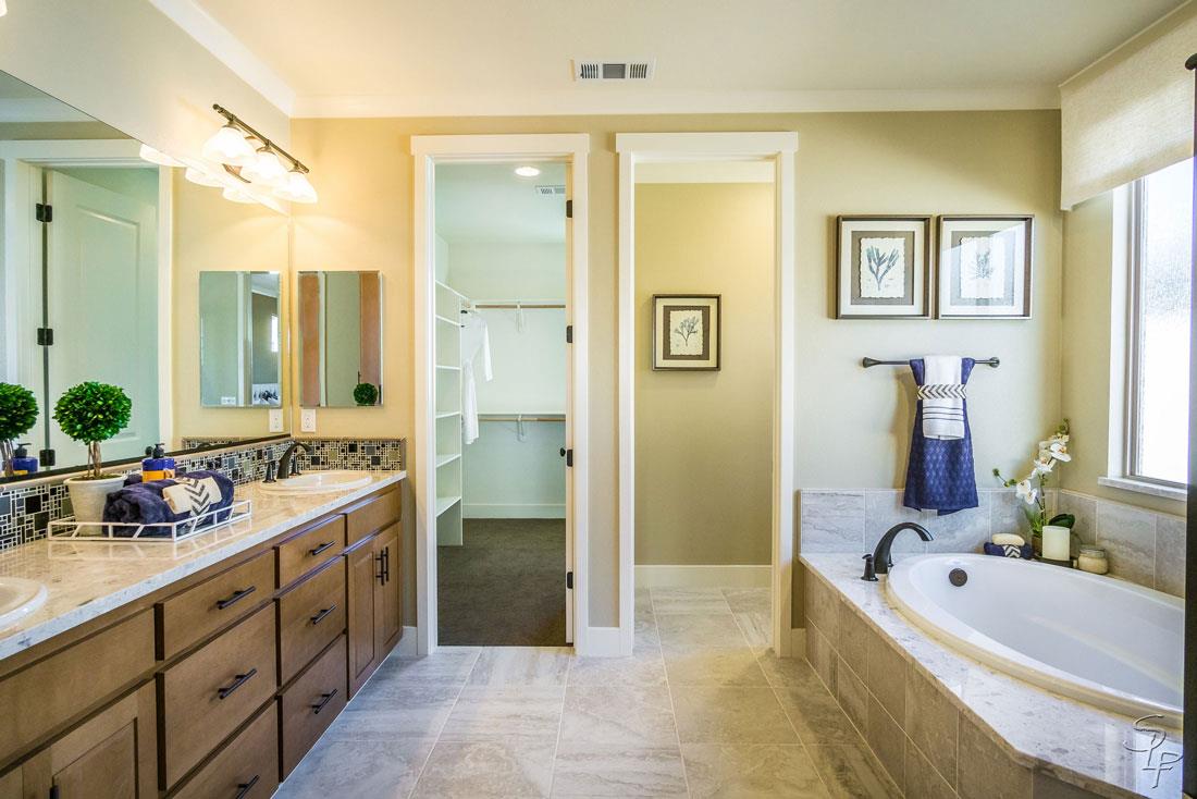 Detail Gallery Image 17 of 19 For 836 Emma Ct, Hollister,  CA 95023 - 4 Beds | 3 Baths