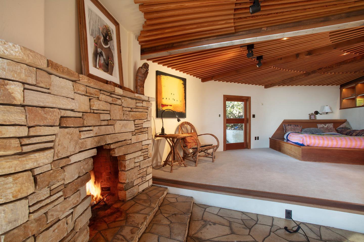 Detail Gallery Image 17 of 29 For 55700 Highway 1, Big Sur,  CA 93920 - 4 Beds | 2/2 Baths