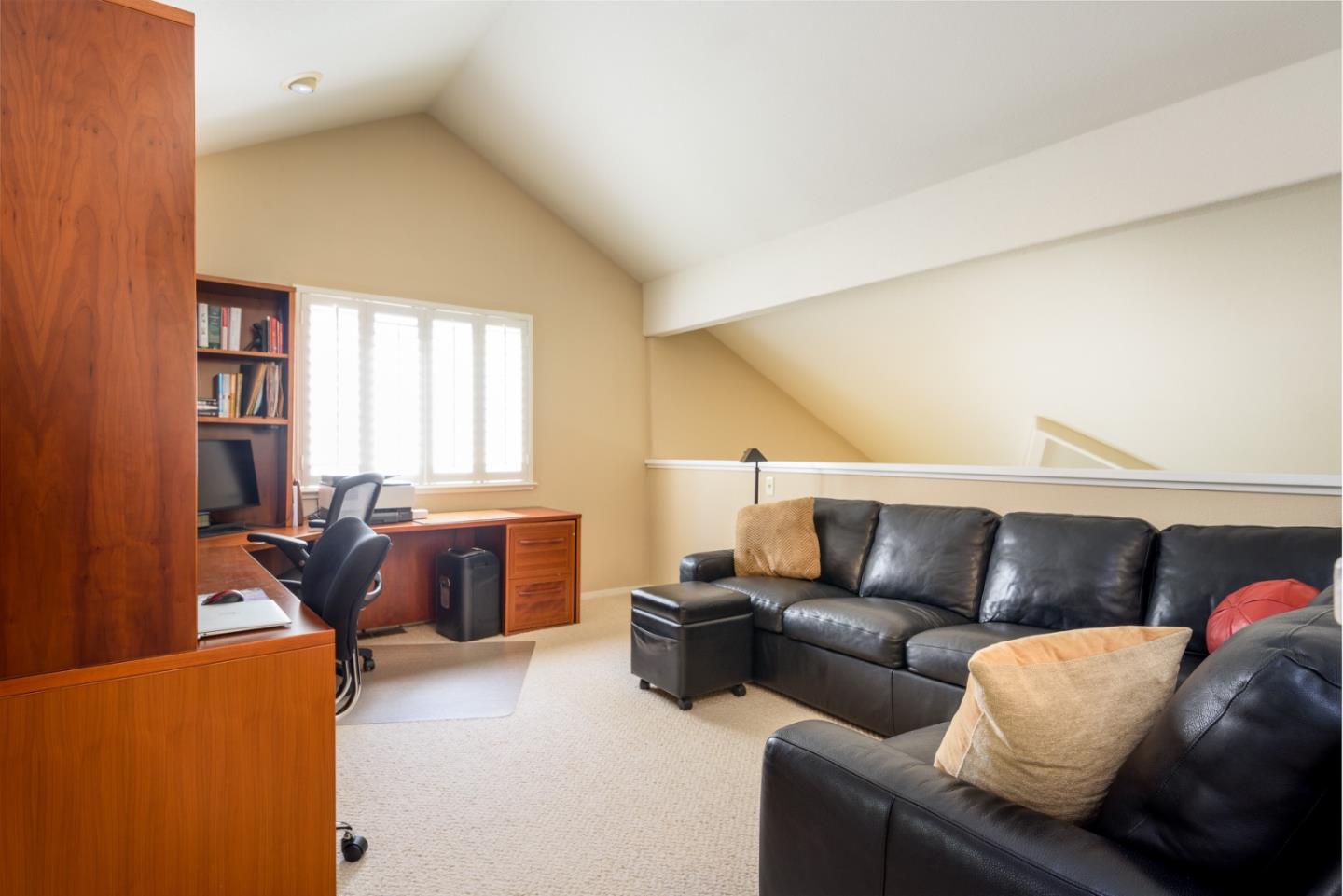 Detail Gallery Image 19 of 37 For 1931 Kentfield Ave, Redwood City,  CA 94061 - 3 Beds | 2/1 Baths