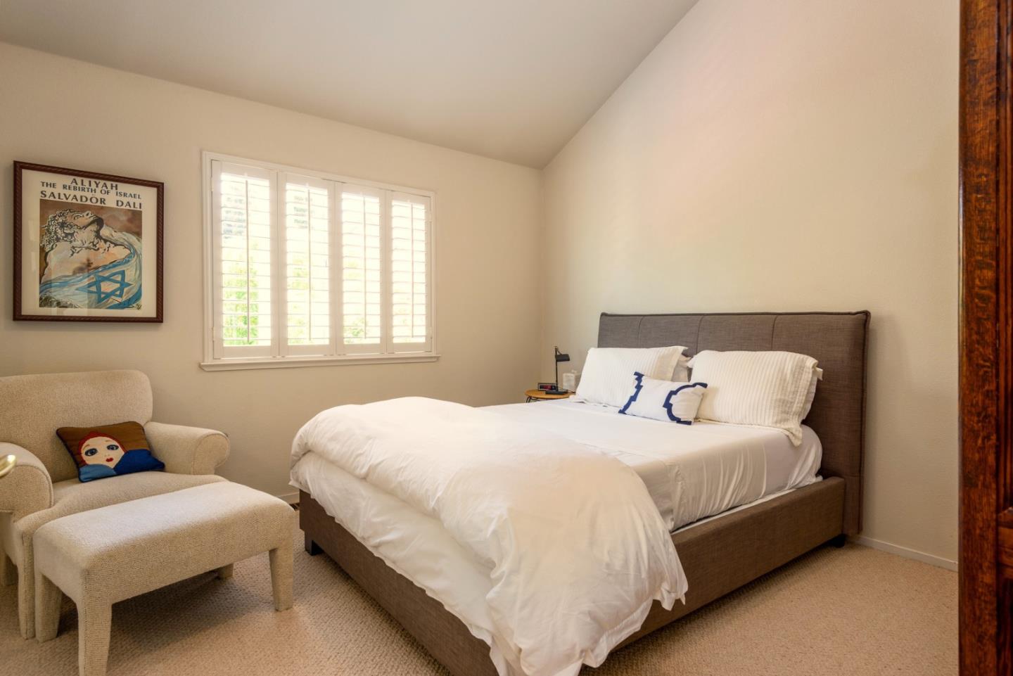 Detail Gallery Image 27 of 37 For 1931 Kentfield Ave, Redwood City,  CA 94061 - 3 Beds | 2/1 Baths