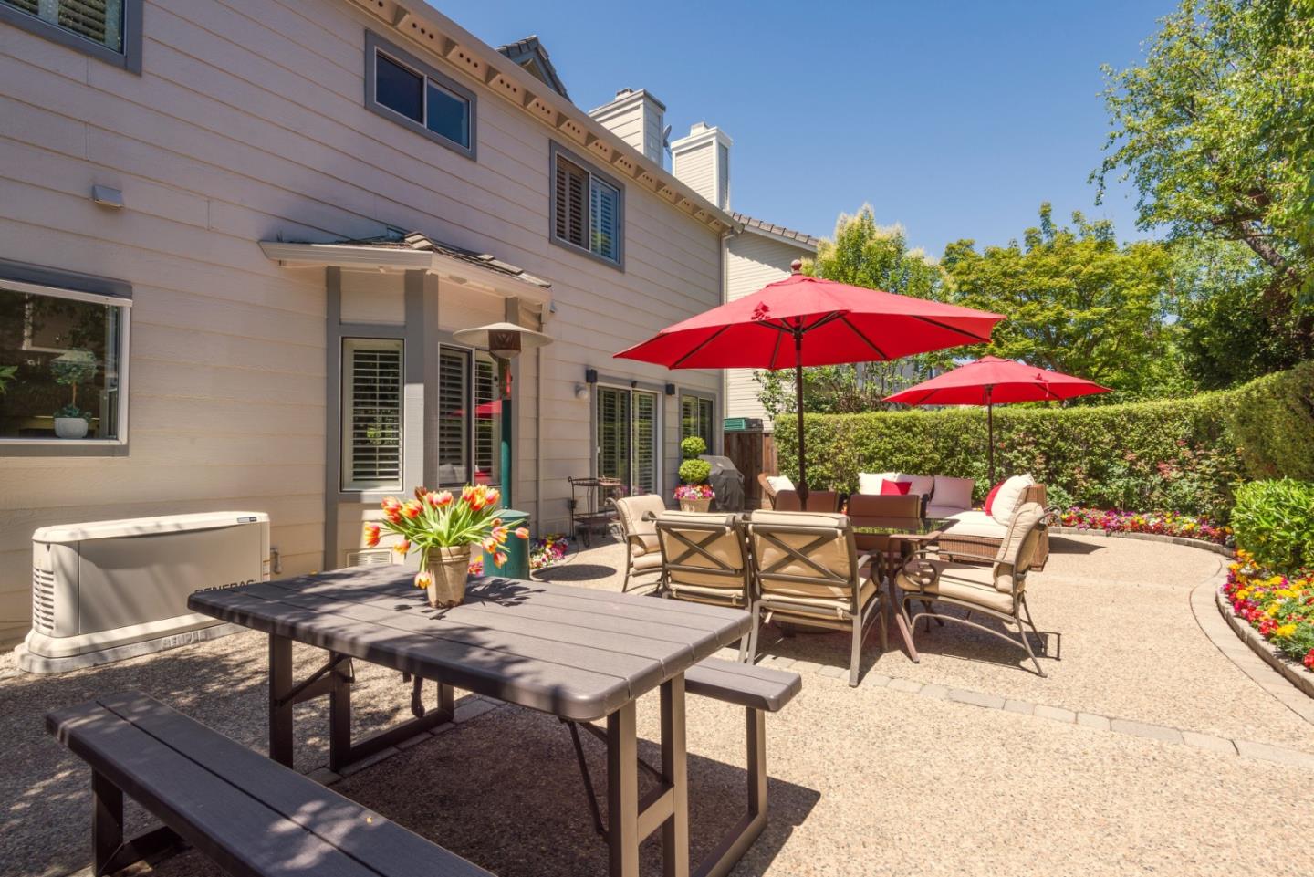 Detail Gallery Image 29 of 37 For 1931 Kentfield Ave, Redwood City,  CA 94061 - 3 Beds | 2/1 Baths