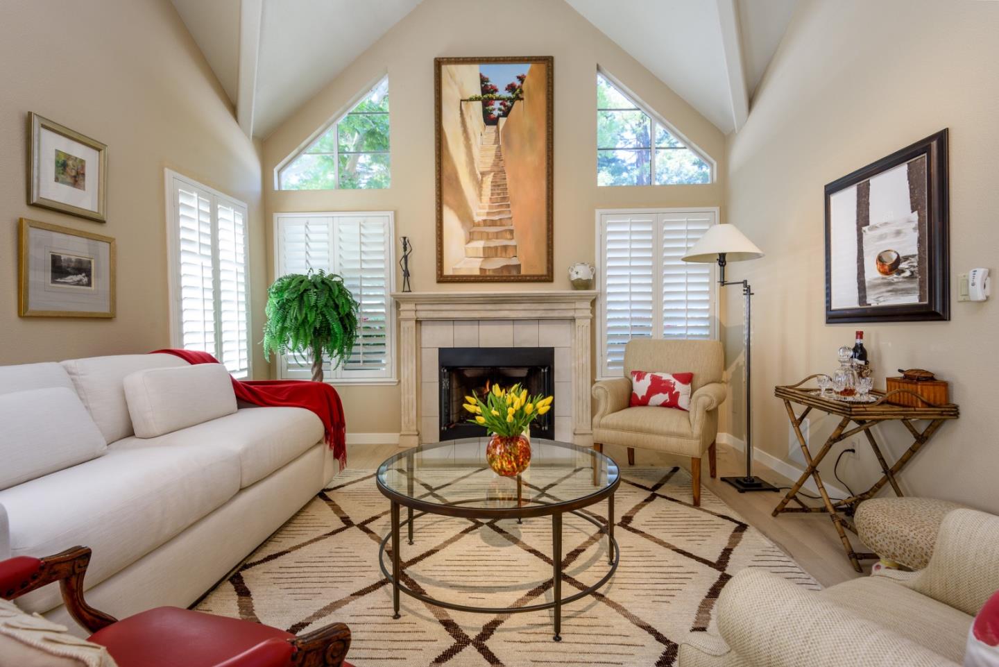 Detail Gallery Image 3 of 37 For 1931 Kentfield Ave, Redwood City,  CA 94061 - 3 Beds | 2/1 Baths