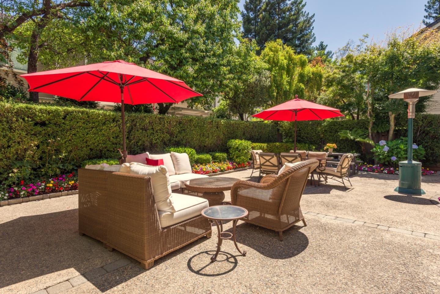 Detail Gallery Image 31 of 37 For 1931 Kentfield Ave, Redwood City,  CA 94061 - 3 Beds | 2/1 Baths