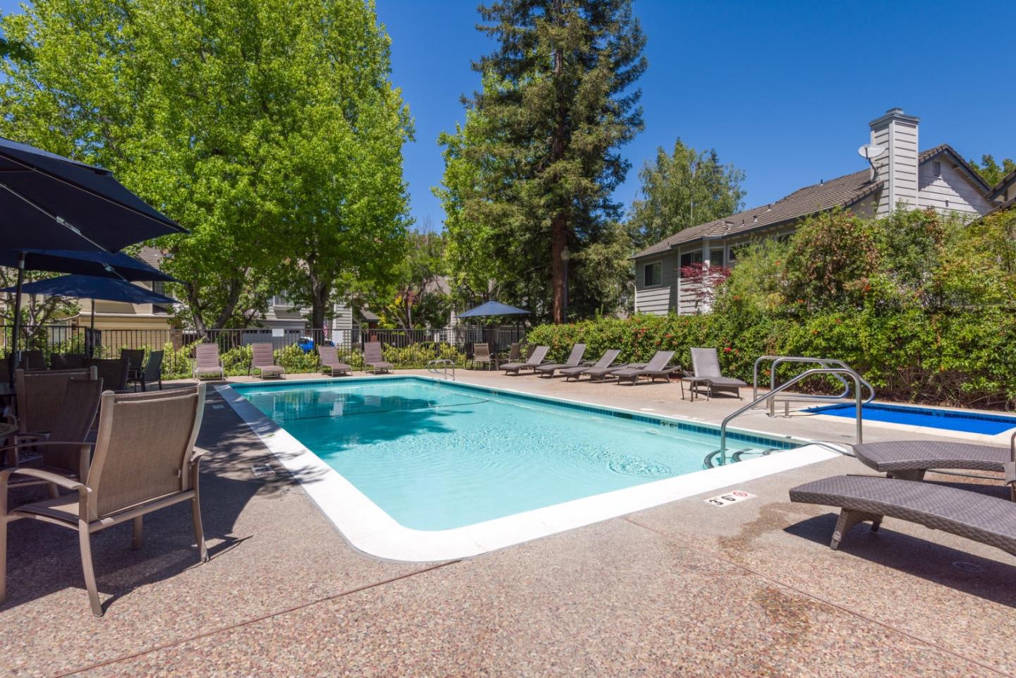 Detail Gallery Image 36 of 37 For 1931 Kentfield Ave, Redwood City,  CA 94061 - 3 Beds | 2/1 Baths