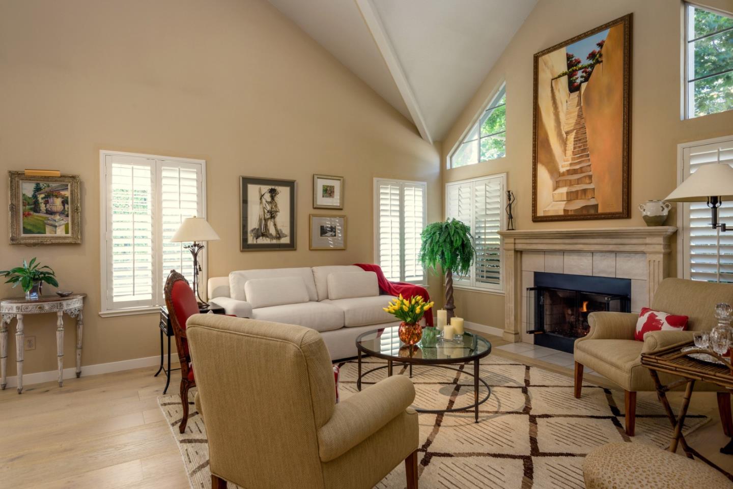 Detail Gallery Image 4 of 37 For 1931 Kentfield Ave, Redwood City,  CA 94061 - 3 Beds | 2/1 Baths