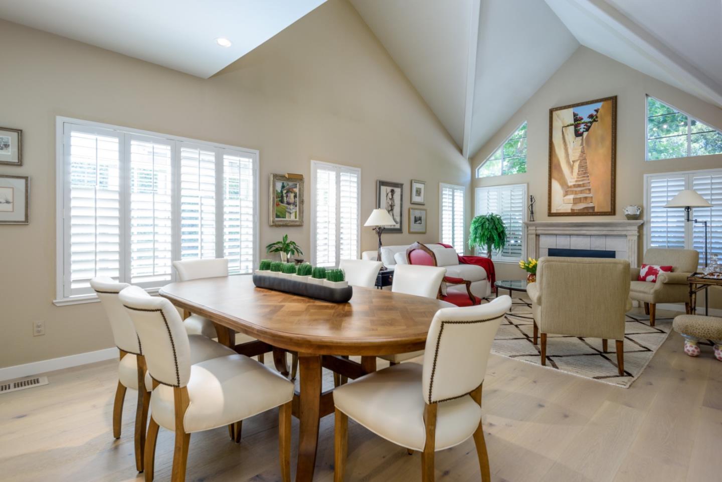 Detail Gallery Image 5 of 37 For 1931 Kentfield Ave, Redwood City,  CA 94061 - 3 Beds | 2/1 Baths