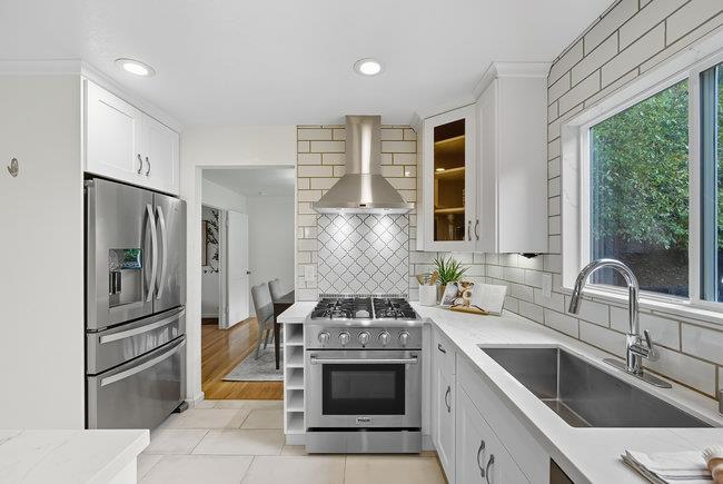 Detail Gallery Image 14 of 69 For 118 Belridge Dr, Los Gatos,  CA 95032 - 6 Beds | 3 Baths