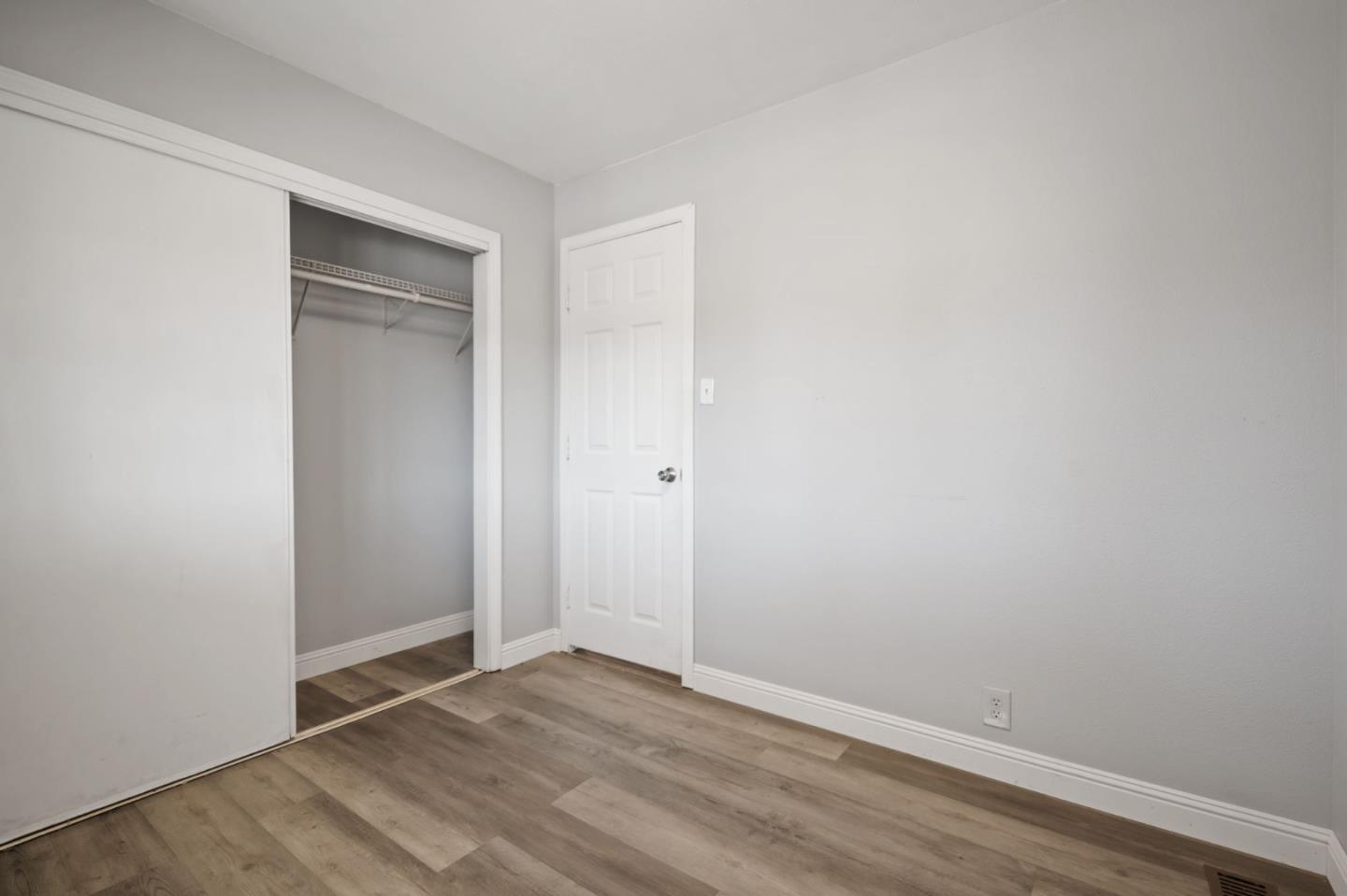 Detail Gallery Image 13 of 22 For 1 Appletree Ln #1,  Hollister,  CA 95023 - 3 Beds | 2 Baths