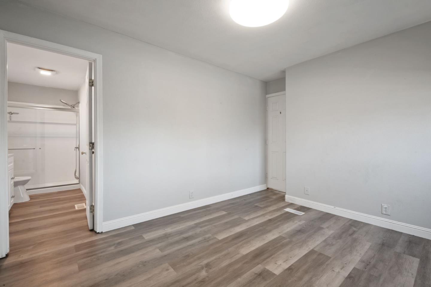 Detail Gallery Image 16 of 22 For 1 Appletree Ln #1,  Hollister,  CA 95023 - 3 Beds | 2 Baths