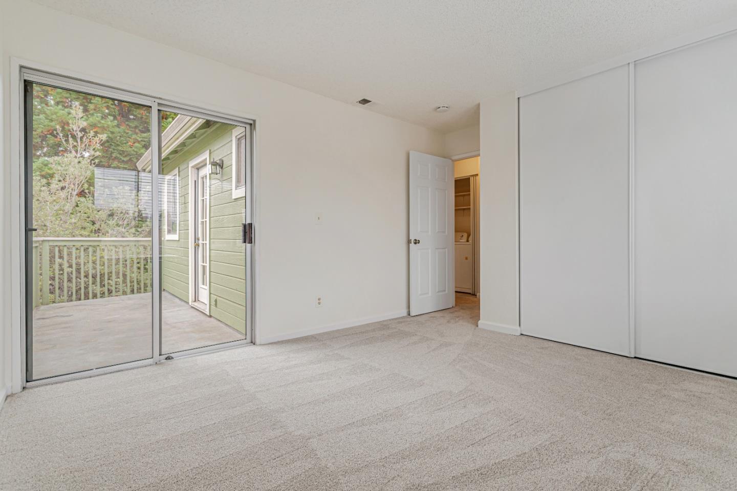 Detail Gallery Image 13 of 26 For 1733 Eastbrook Ct, Santa Cruz,  CA 95062 - 2 Beds | 1/1 Baths