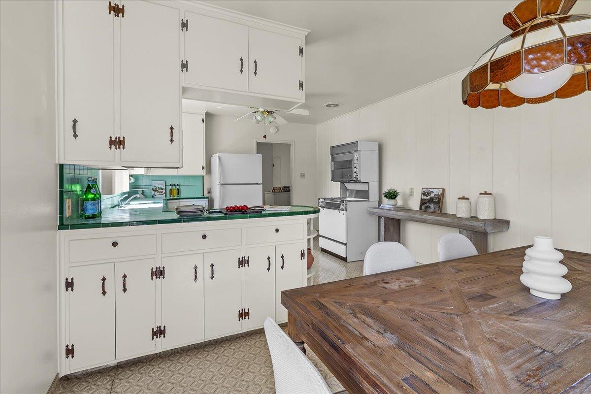 Detail Gallery Image 12 of 37 For 3220 Williams Rd, San Jose,  CA 95117 - 3 Beds | 1 Baths