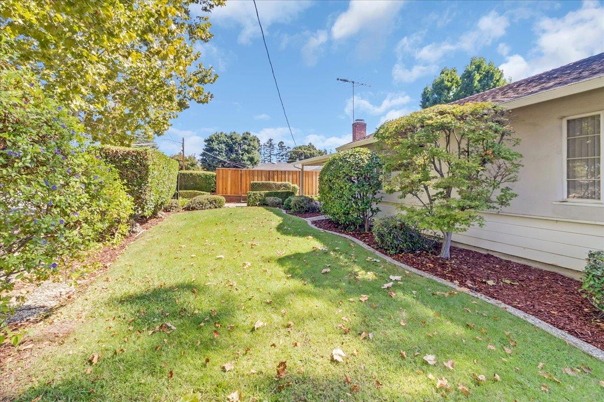 Detail Gallery Image 3 of 37 For 3220 Williams Rd, San Jose,  CA 95117 - 3 Beds | 1 Baths