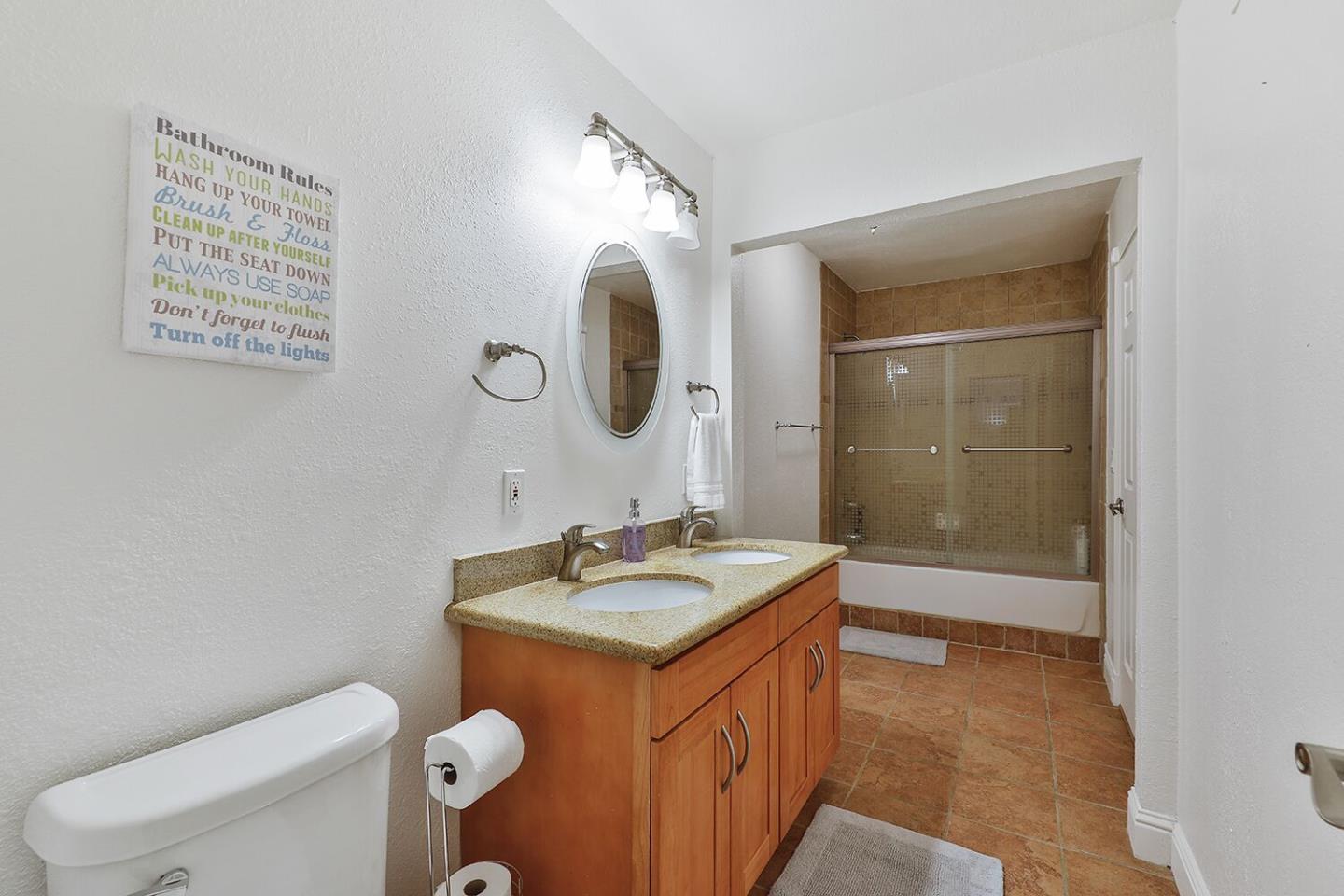 Detail Gallery Image 10 of 18 For 672 Claridge Dr, Pacifica,  CA 94044 - 5 Beds | 2 Baths