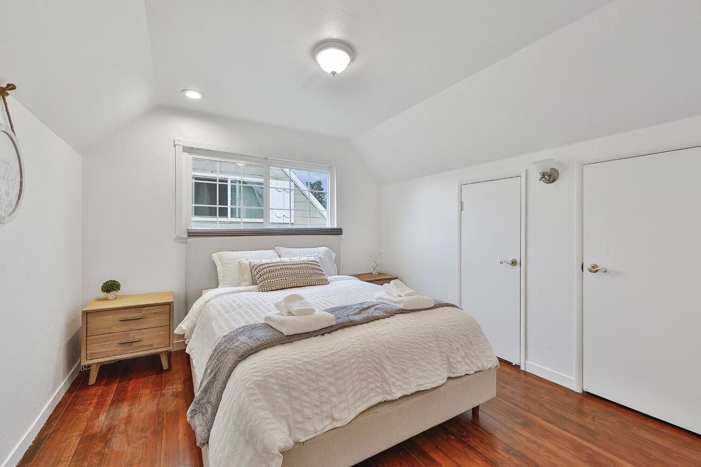 Detail Gallery Image 13 of 18 For 672 Claridge Dr, Pacifica,  CA 94044 - 5 Beds | 2 Baths