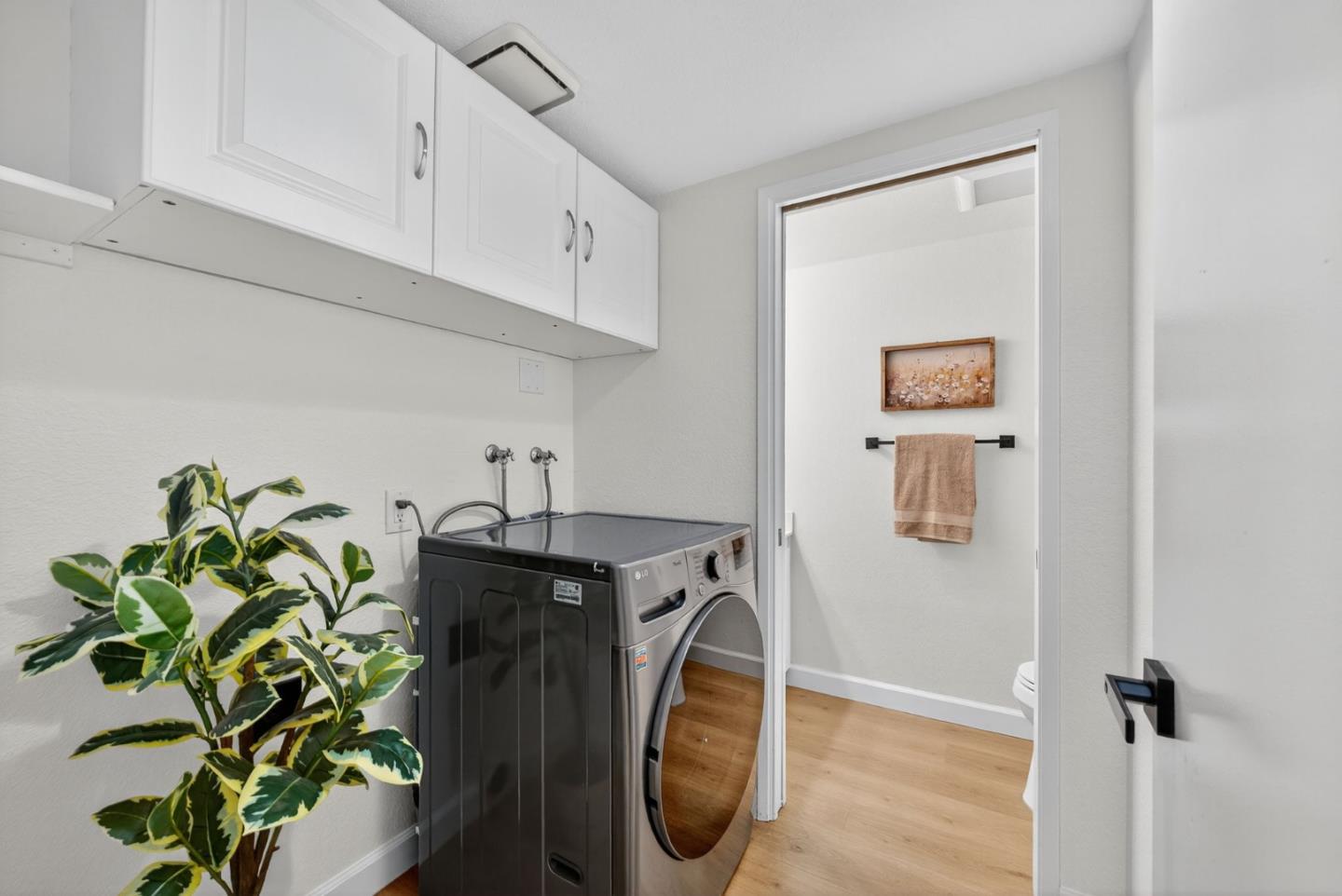 Detail Gallery Image 12 of 46 For 3513 Ivalynn Cir, San Jose,  CA 95132 - 2 Beds | 2/1 Baths