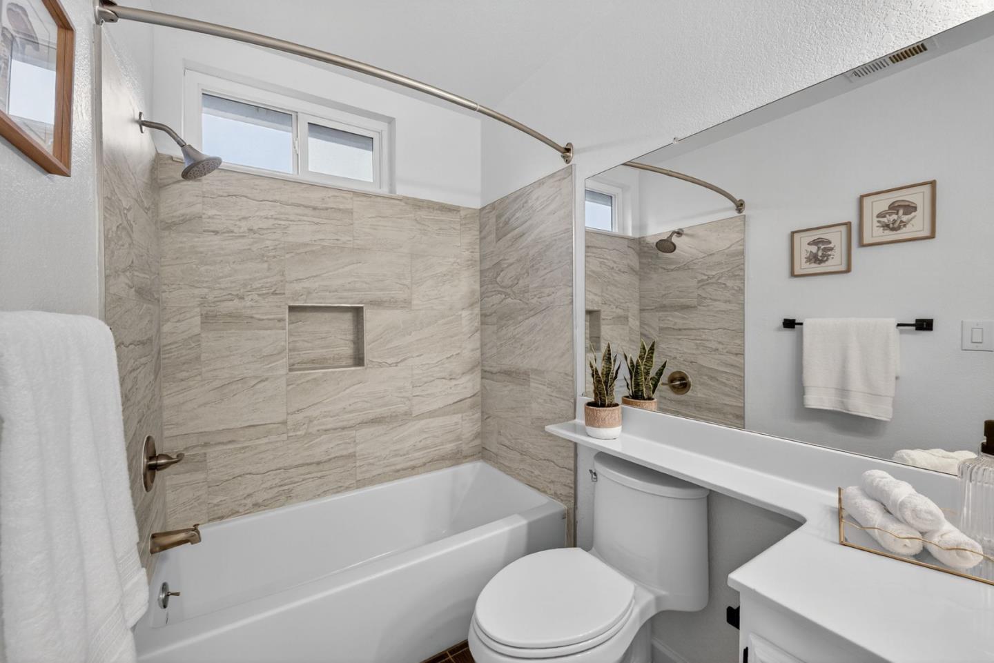 Detail Gallery Image 25 of 46 For 3513 Ivalynn Cir, San Jose,  CA 95132 - 2 Beds | 2/1 Baths