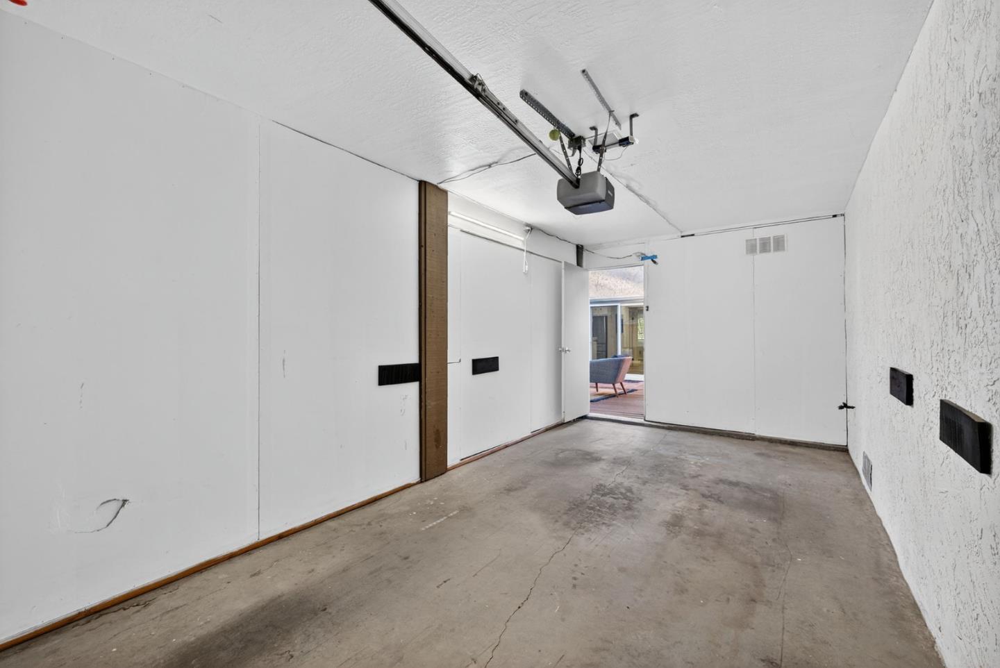 Detail Gallery Image 34 of 46 For 3513 Ivalynn Cir, San Jose,  CA 95132 - 2 Beds | 2/1 Baths